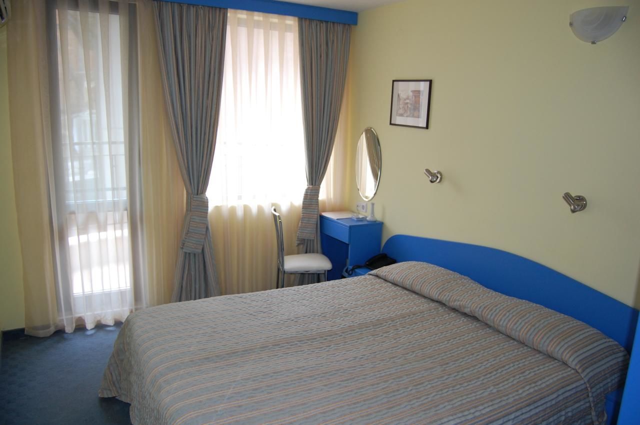 Отель Family Hotel Familia Трявна-33